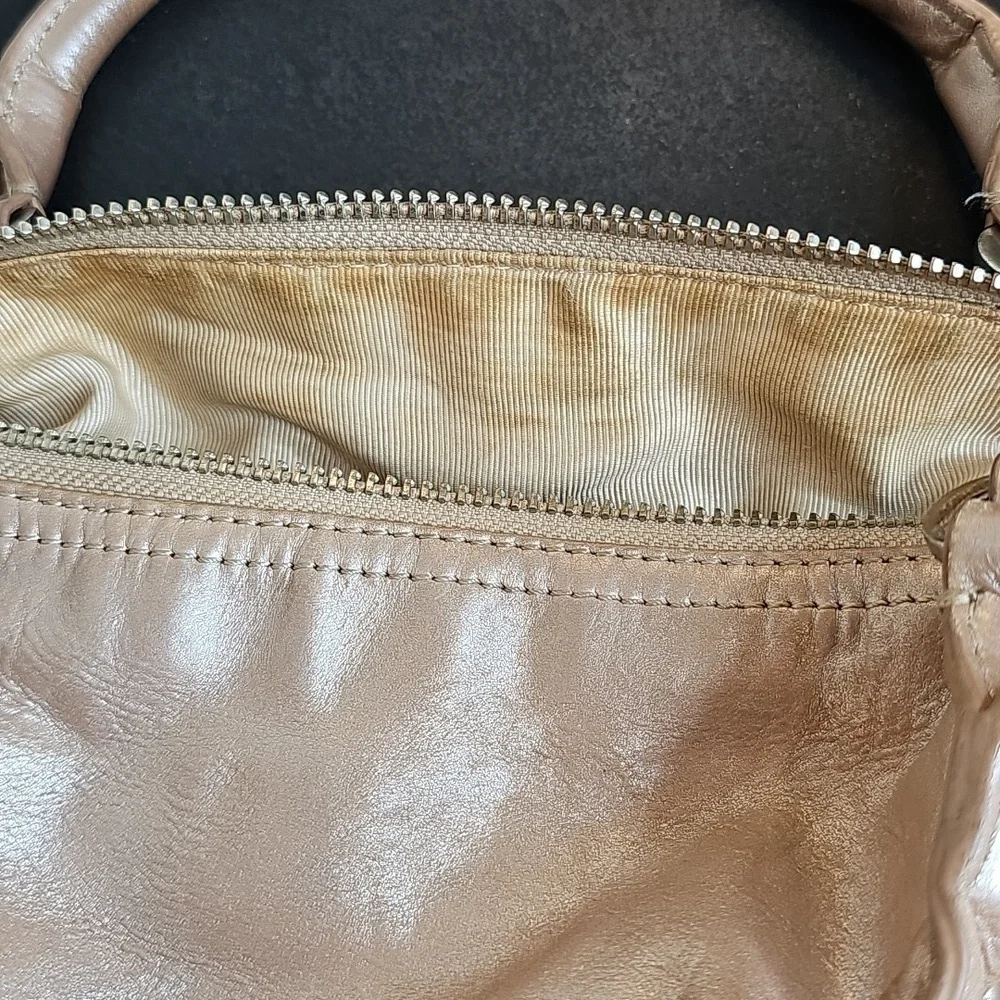 Badgley Mischka Champagne Leather Crossbody Bag - OS